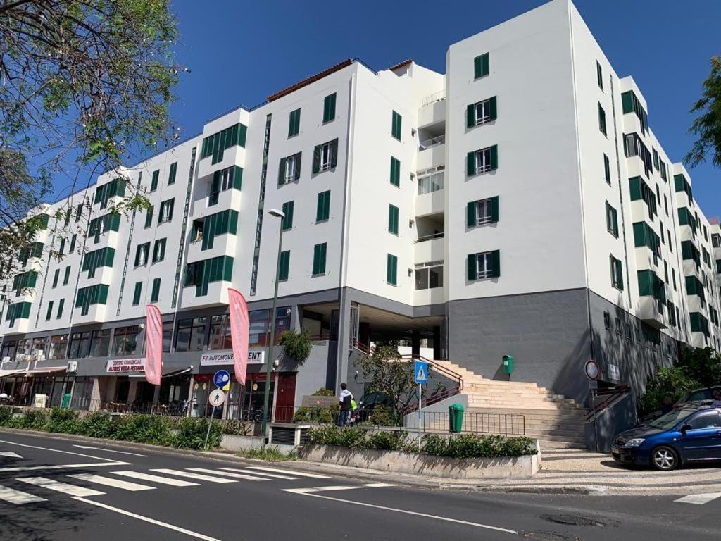 Madeira, 3 Bedroom Apartment With Ocean Views In Funchal Exterior foto