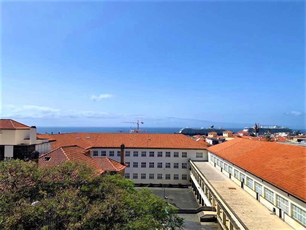 Madeira, 3 Bedroom Apartment With Ocean Views In Funchal Exterior foto